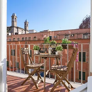 Townhouse By The Spanish Steps Rome