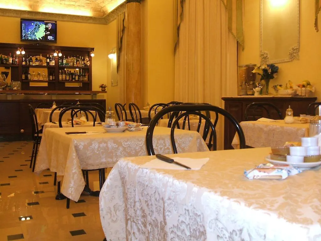***  Cambridge Hotel Roma Italia